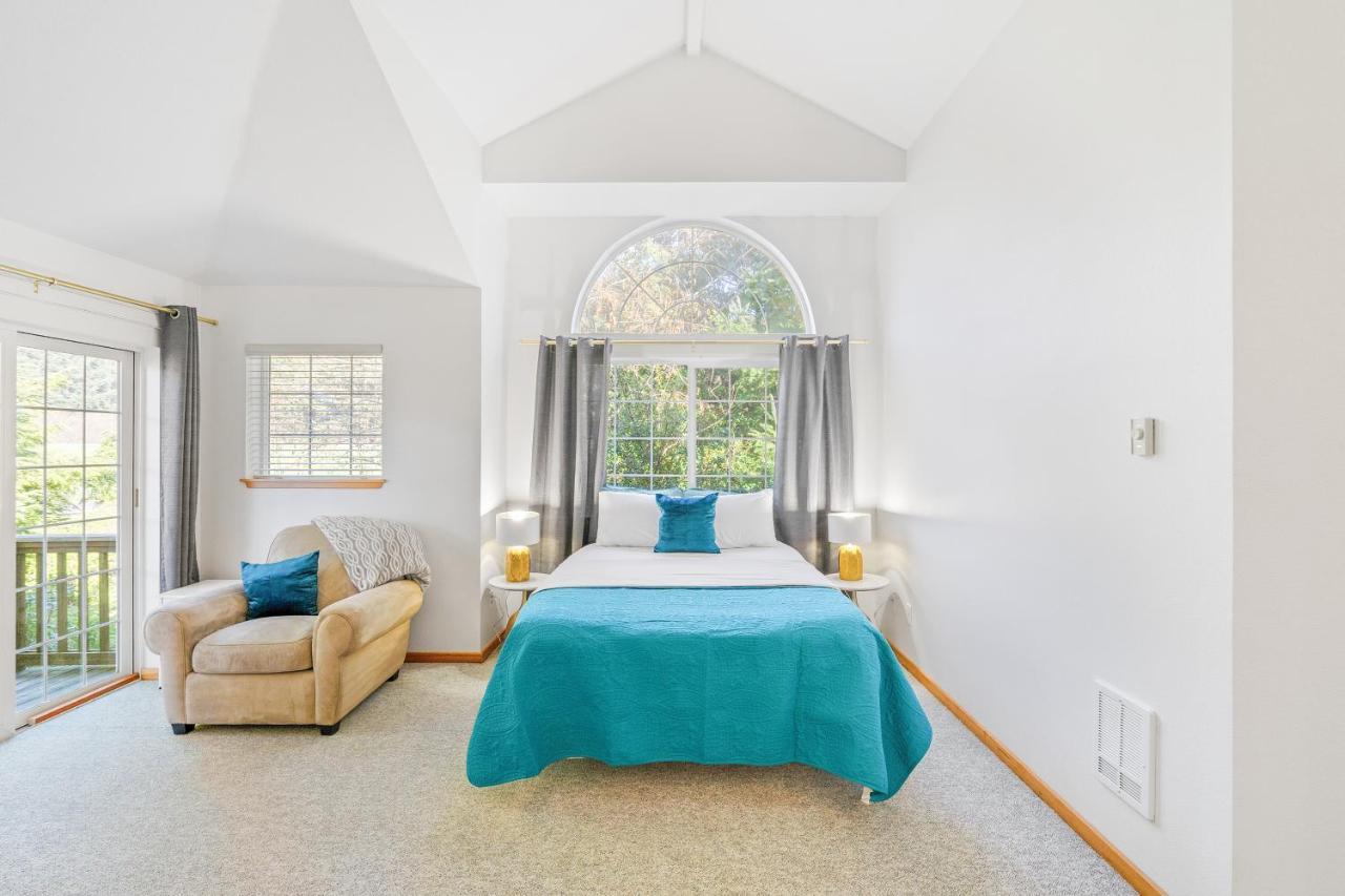 Cannon Beach Vibes, Steps To The Beach,Wifi,3 Full Bedroom En Suites With 3 Fireplaces,Near Downtown Zewnętrze zdjęcie